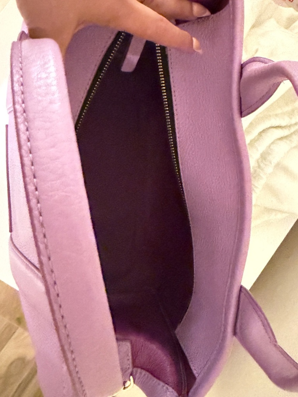 Marc Jacobs Lavender Purple 'The Tote Bag' Leather Tote - Picture 4 of 4